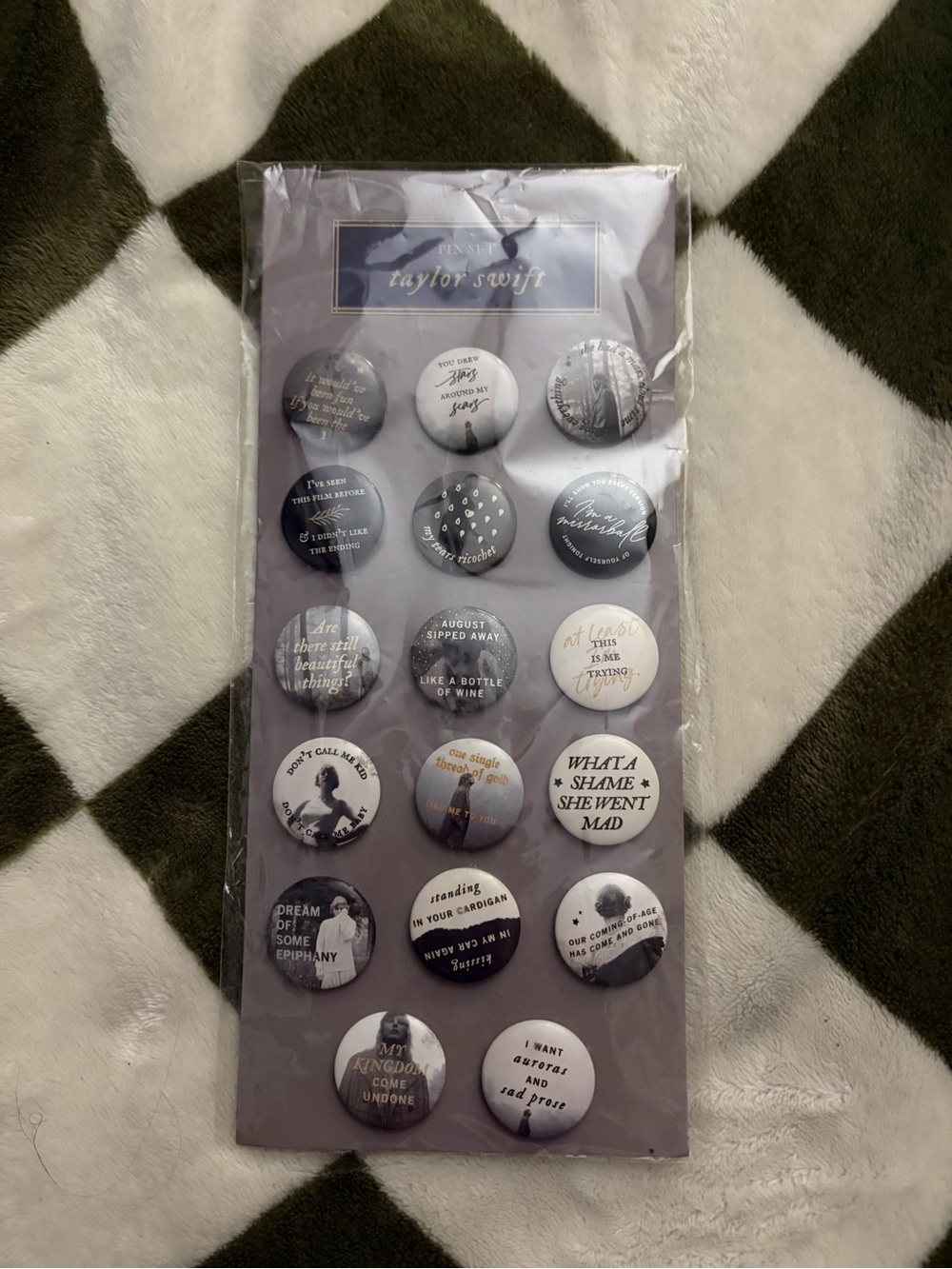 TAYLOR SWIFT FOLKLORE HOLIDAY PIN SET